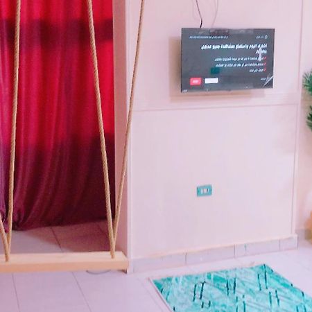 Family Apartment - Next To Abdeen Palace And Museum Kairo Exteriör bild