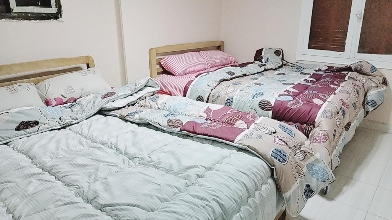 Family Apartment - Next To Abdeen Palace And Museum Kairo Exteriör bild