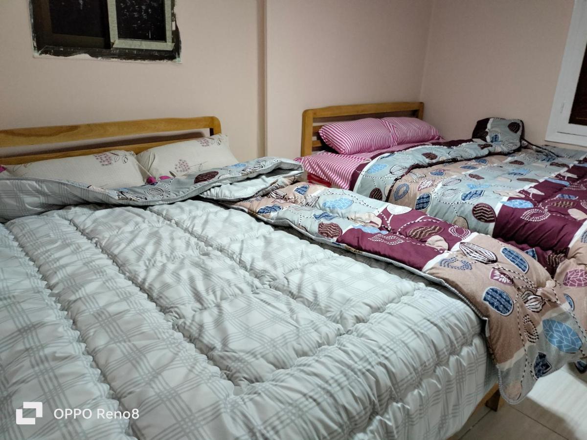 Family Apartment - Next To Abdeen Palace And Museum Kairo Exteriör bild