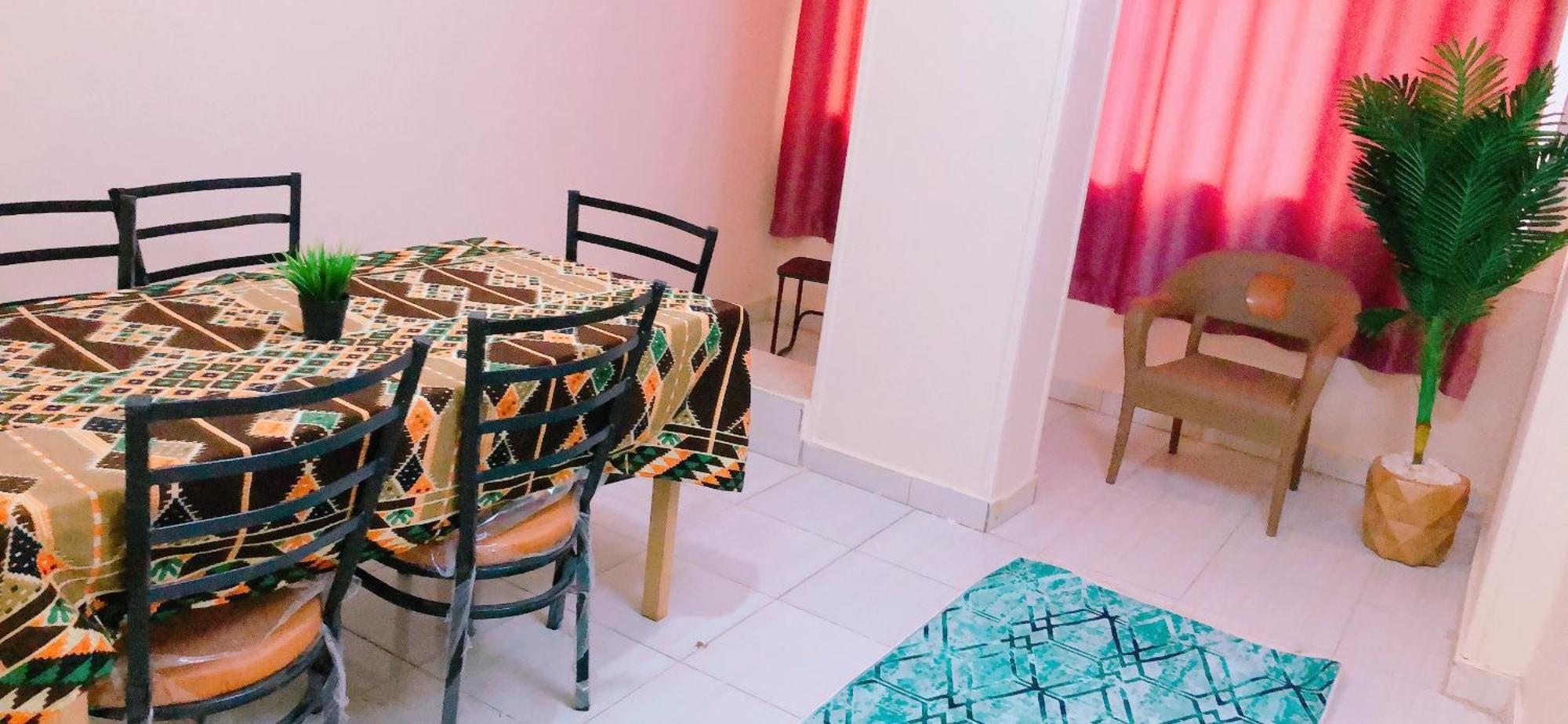 Family Apartment - Next To Abdeen Palace And Museum Kairo Exteriör bild
